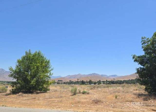 Property at 426-390-24 Flycatcher, Weldon, CA 93283