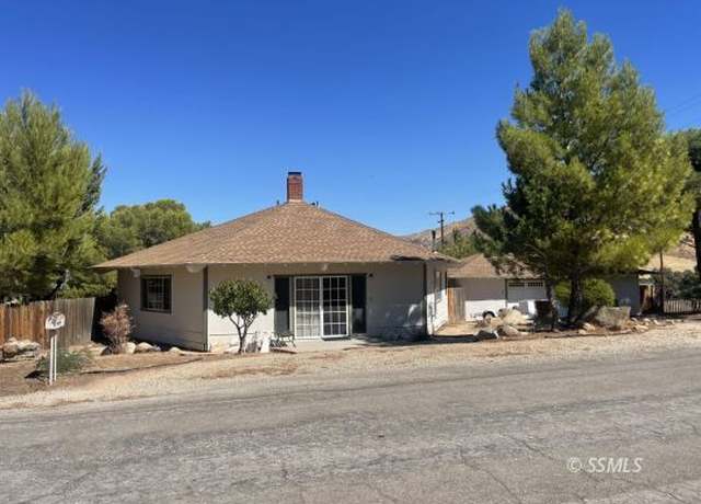 Property at 2900 Raccoon Dr, Lake Isabella, CA 93240, 2 beds, 2.5 baths