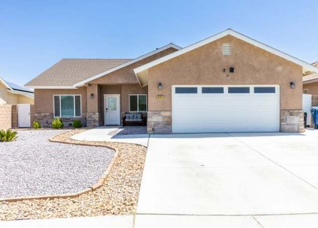 Property at 432 Scott St, Ridgecrest, CA 93555, 4 beds, 2 baths