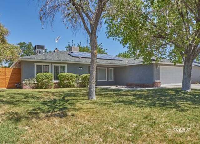 Property at 524 W Coral Ave, Ridgecrest, CA 93555, 4 beds, 2.5 baths