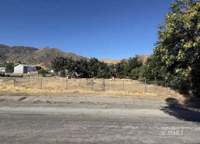 Property at 8420 Dawn Pl, Lake Isabella, CA 93240