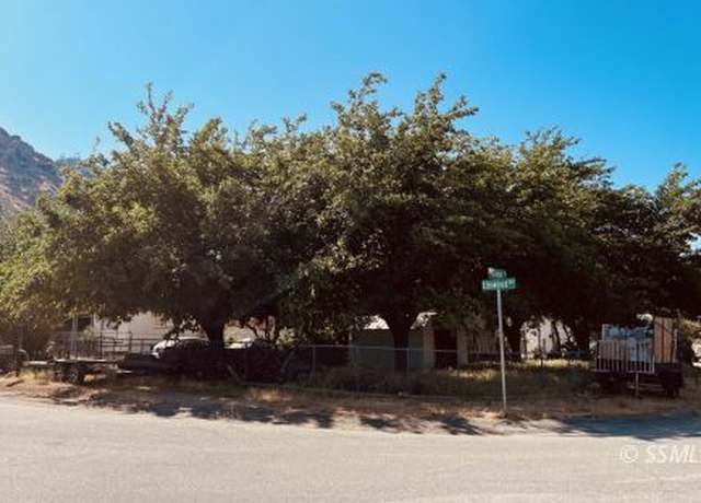 Property at 2936 Elmwood Ave, Lake Isabella, CA 93240, 3 beds, 2 baths