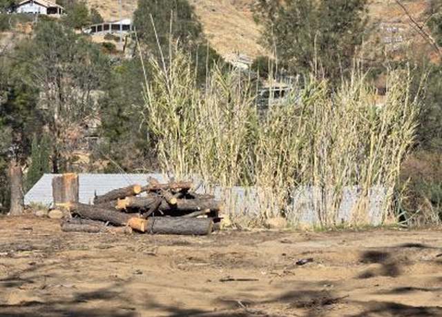 Property at 411 Woodland Dr, Wofford Heights, CA 93285