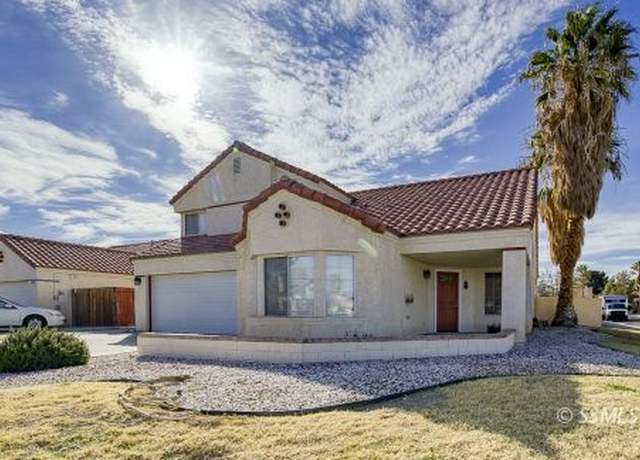 Property at 649 La Paloma St, Ridgecrest, CA 93555, 4 beds, 3 baths
