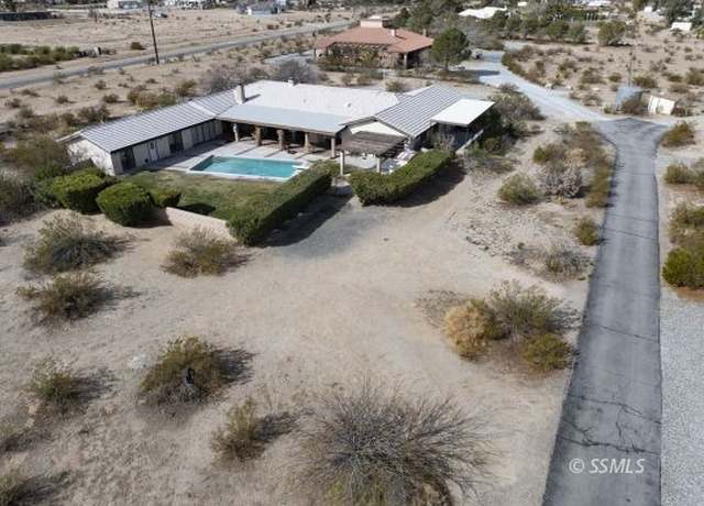Property at 1720 W Las Flores Ave, Ridgecrest, CA 93555, 3 beds, 3.5 baths