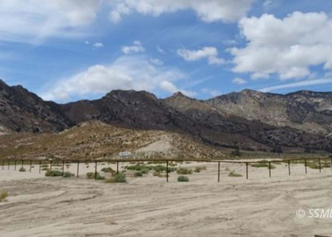 Chimney Creek Rd, Onyx, CA 93255