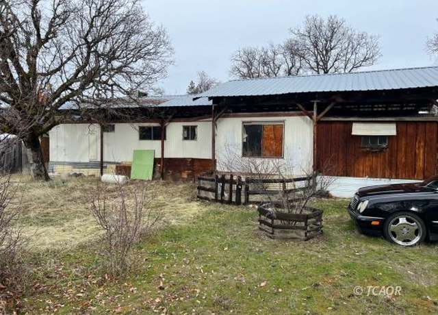 Property at 105 Center St, Hayfork, CA 96041, 2 beds, 1 bath