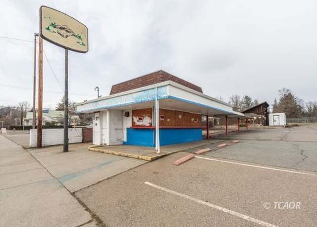 Property at 1081 Main St, Weaverville, CA 96093, 1 bed, 1 bath