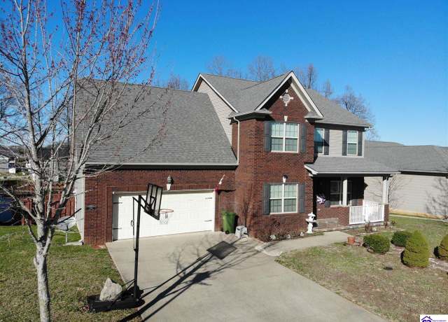 Property at 204 Sangria Dr, Vine Grove, KY 40175, 5 beds, 3.5 baths
