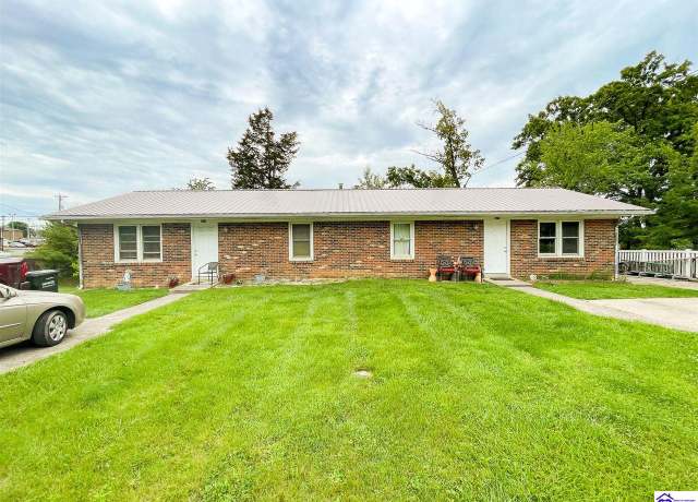 Property at 625 New St, Radcliff, KY 40160, 4 beds, 2 baths