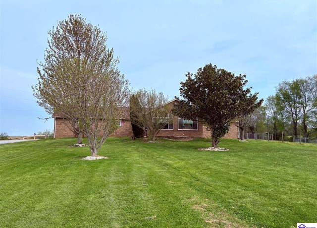 Property at 325 Carter Brothers Rd, Hodgenville, KY 42748, 3 beds, 3 baths