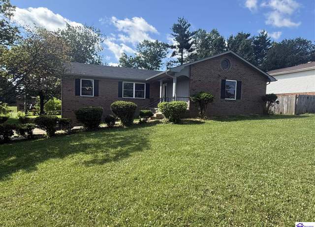 Property at 1560 Redbud Cir, Radcliff, KY 40160, 3 beds, 3 baths