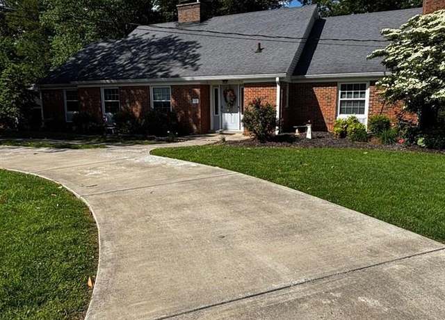 Property at 604 Cherokee Dr, Campbellsville, KY 42718, 6 beds, 3 baths