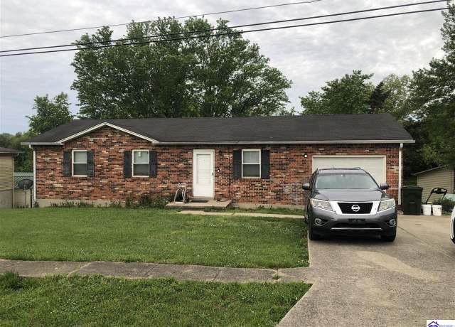 Property at 1469 Kingswood Way, Radcliff, KY 40160, 3 beds, 1.5 baths