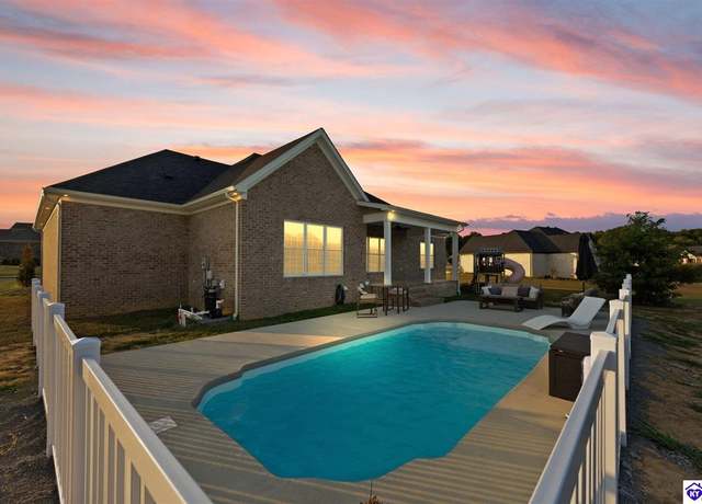 Property at 202 Three Wood Ln, Campbellsville, KY 42718, 4 beds, 3 baths