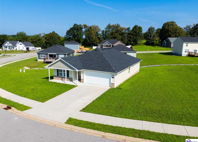 Property at 206 High Peak Pl, Elizabethtown, KY 42701, 4 beds, 2 baths