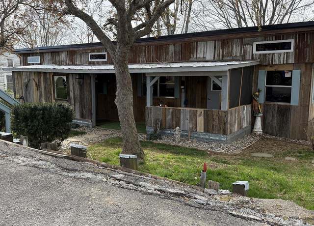 Property at 413 Cook St, Greensburg, KY 42743, 1 bed, 1 bath