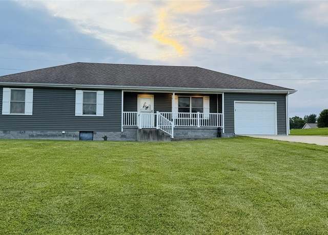 Property at 200 River Rd, Greensburg, KY 42743, 3 beds, 2 baths