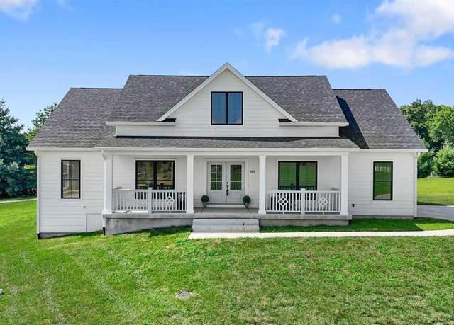 Property at 205 Reelfoot Dr, Elizabethtown, KY 42701, 3 beds, 2 baths