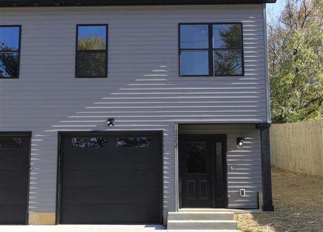 Property at 223 Henry St, Elizabethtown, KY 42701, 3 beds, 2.5 baths