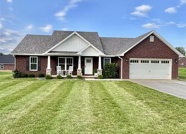 Property at 38 Highview Dr, Campbellsville, KY 42718, 3 beds, 2 baths