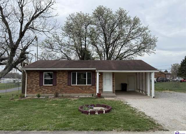 Property at 586 Carolyn St, Radcliff, KY 40160, 2 beds, 1 bath