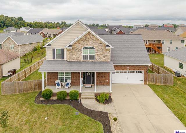 Property at 125 Hopewell Ct, Elizabethtown, KY 42701, 3 beds, 3.5 baths