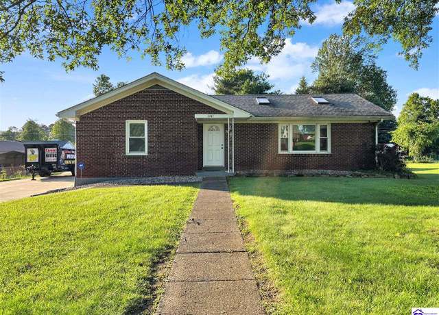 Property at 1041 W Crocus Dr, Radcliff, KY 40160, 3 beds, 2 baths