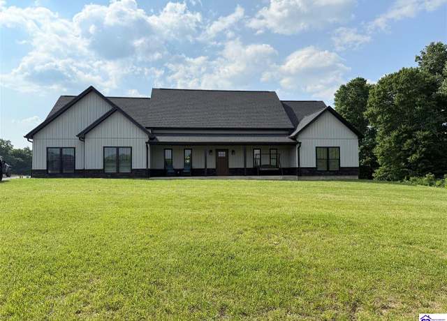 Property at 468 E Poe Young Rd, Campbellsville, KY 42718, 5 beds, 3.5 baths