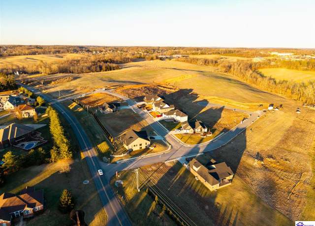 Property at 108 Cozy Ct, Elizabethtown, KY 42701