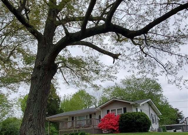 Property at 5344 S Dixie Hwy, Glendale, KY 42740, 2 beds, 1 bath