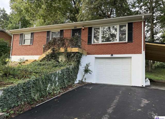 Property at 385 Sycamore Dr, Radcliff, KY 40160, 3 beds, 3 baths