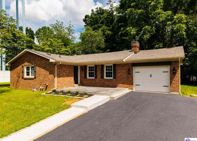 Property at 301 Estate Dr, Elizabethtown, KY 42701, 3 beds, 3 baths