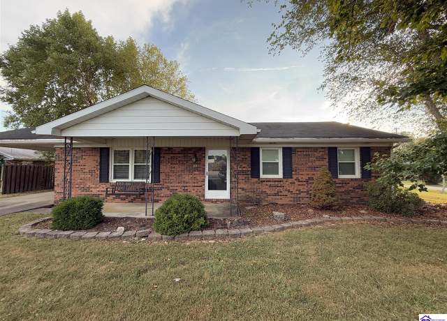 Property at 55 Garnett St, Campbellsville, KY 42718, 2 beds, 1 bath
