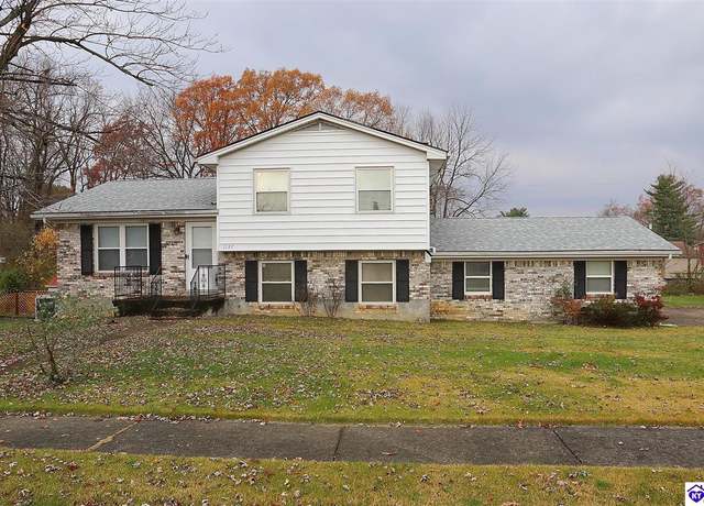 Property at 1227 Glenwood Dr, Radcliff, KY 40160, 4 beds, 2 baths