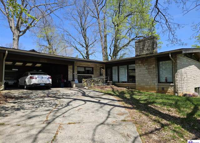Property at 901 Dogwood Cir, Elizabethtown, KY 42701, 3 beds, 3 baths