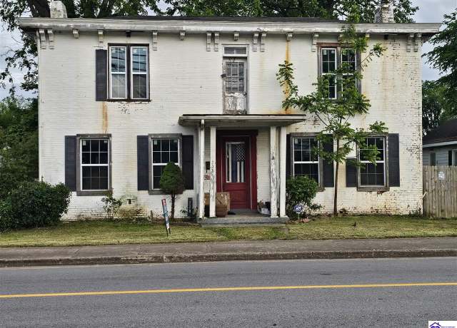 Property at 228 E Main St, Lebanon, KY 40033, 4 beds, 2 baths