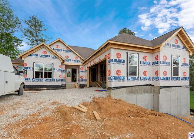 Property at 914 St John Rd, Elizabethtown, KY 42701, 4 beds, 3 baths