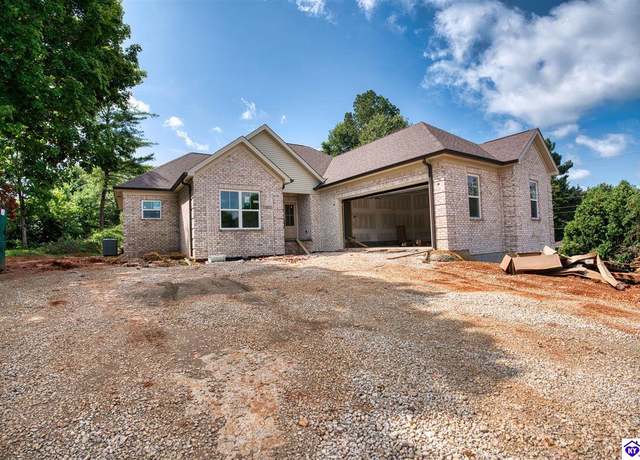 Property at 914 St John Rd, Elizabethtown, KY 42701, 4 beds, 3 baths