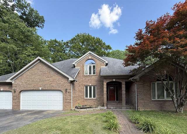 Property at 40 Forest Hills Dr, Campbellsville, KY 42718, 4 beds, 3 baths
