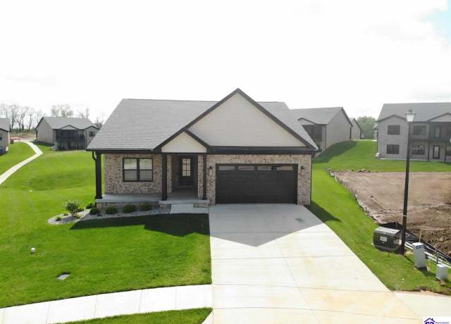 Property at 107 Marion Ct, Elizabethtown, KY 42701, 3 beds, 3 baths