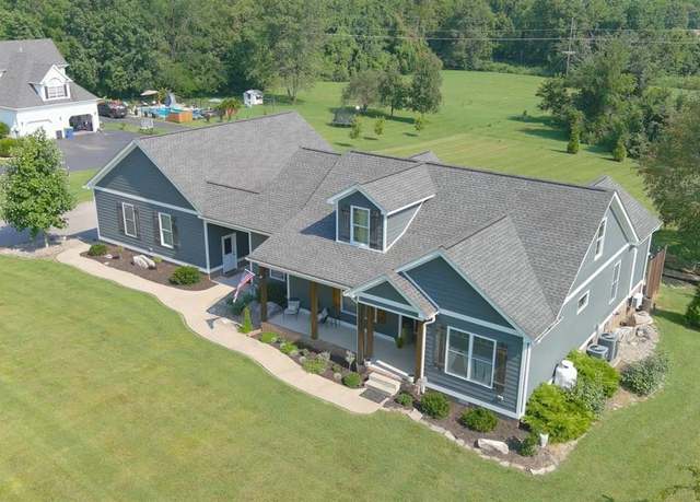 Property at 77 Rigelwood Ln, Bowling Green, KY 42101, 4 beds, 2 baths