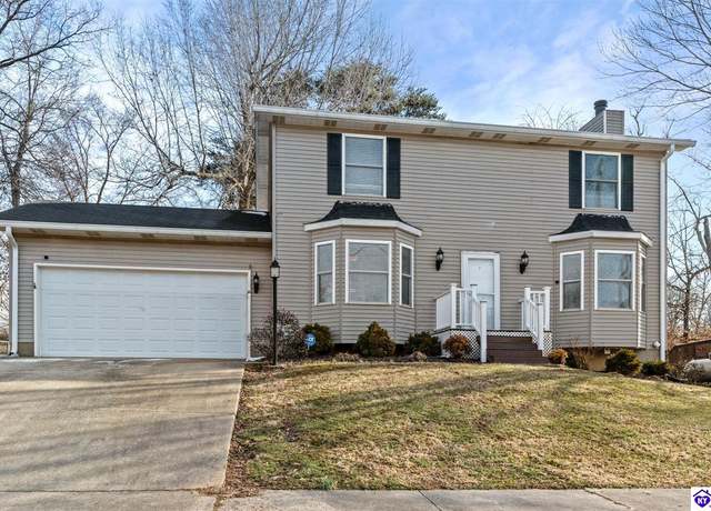 Property at 900 Timberwood Dr, Radcliff, KY 40160, 3 beds, 2.5 baths