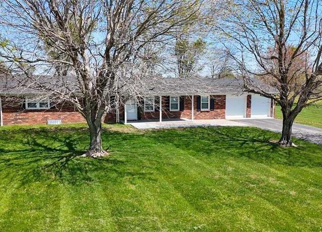 Property at 928 E Main St, Cecilia, KY 42748, 3 beds, 2 baths