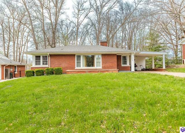 Property at 301 State St, Elizabethtown, KY 42701, 3 beds, 1 bath