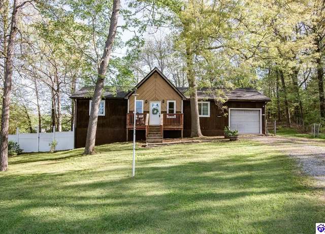 Property at 1120 Scenic Dr, Radcliff, KY 40160, 3 beds, 2 baths