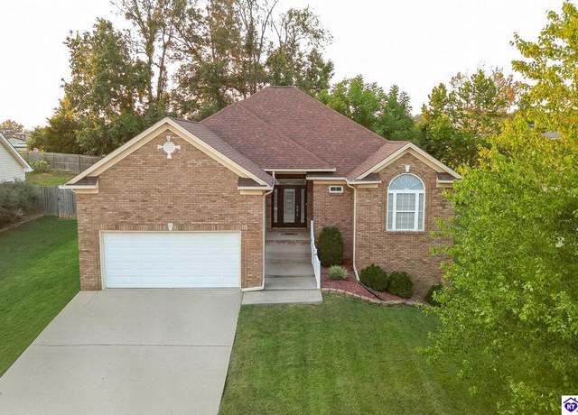 Property at 321 Vineland Place Dr, Vine Grove, KY 40175, 3 beds, 2 baths