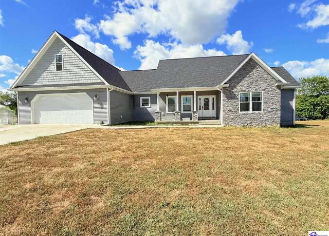 Property at 39 Woodland Heights Pkwy, Campbellsville, KY 42718, 3 beds, 3 baths