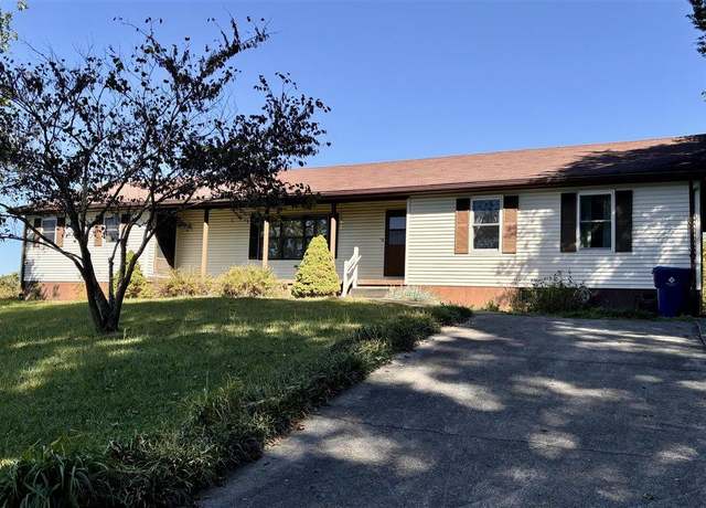 Property at 320 Hayes Cemetery Rd, Greensburg, KY 42743, 4 beds, 3 baths