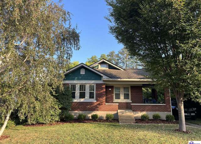 Property at 833 Minoma Ave, Louisville, KY 40217, 2 beds, 1 bath